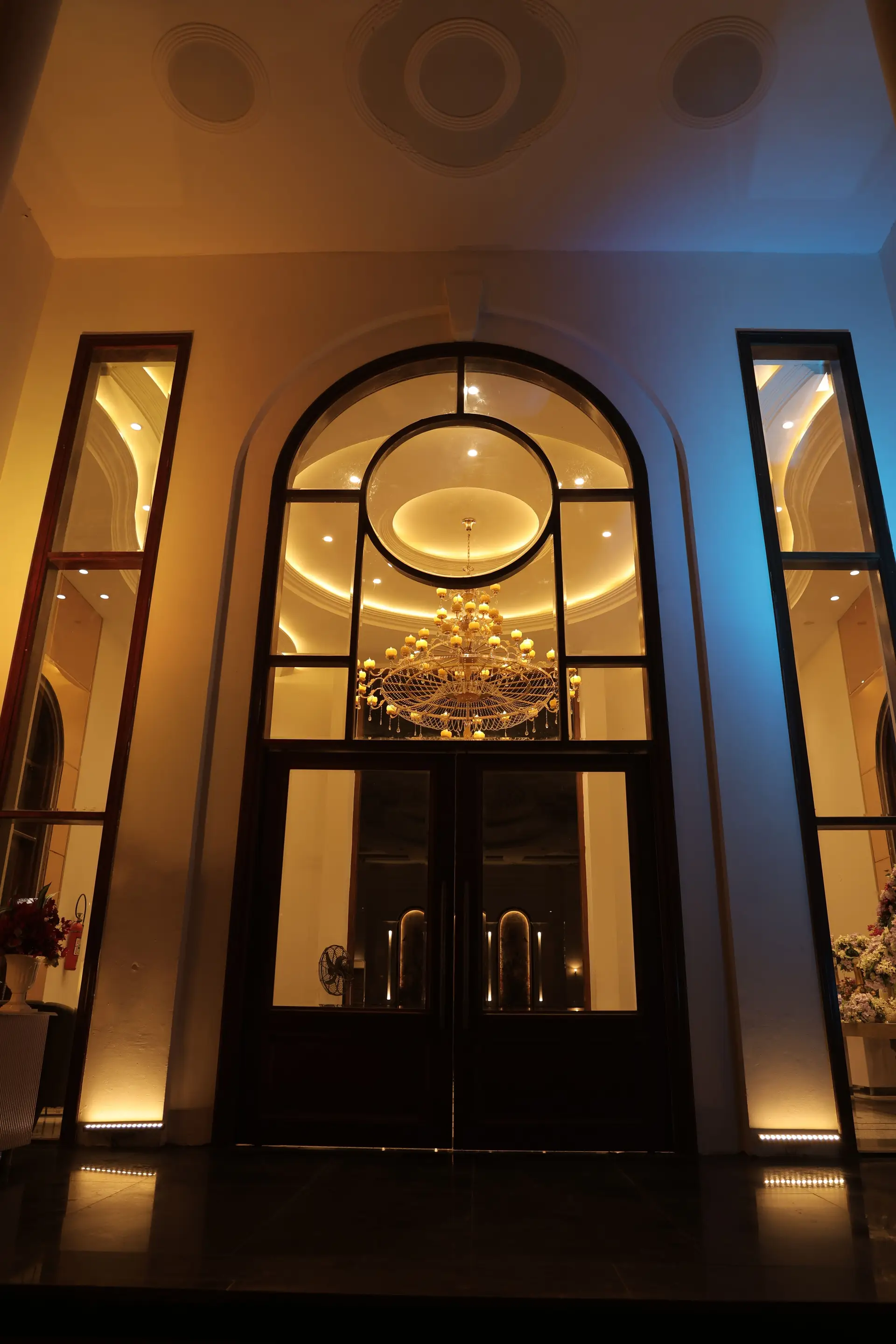 CorvessianregalRetreat Grand Atrium